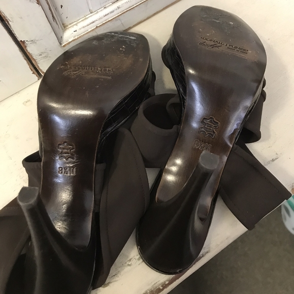 Donald Pilner Strappy Heels - Picture 4 of 4